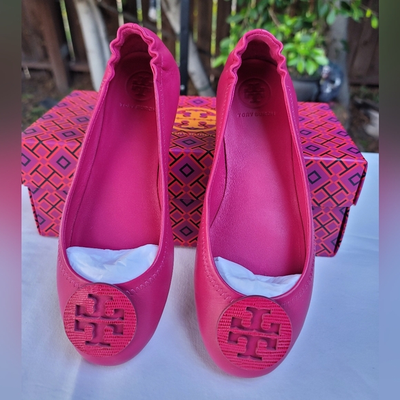 TORY BURCH Dark Azalea  Minnie Travel Ballet with Logo Embossed Nappa Leather - Picture 3 of 12